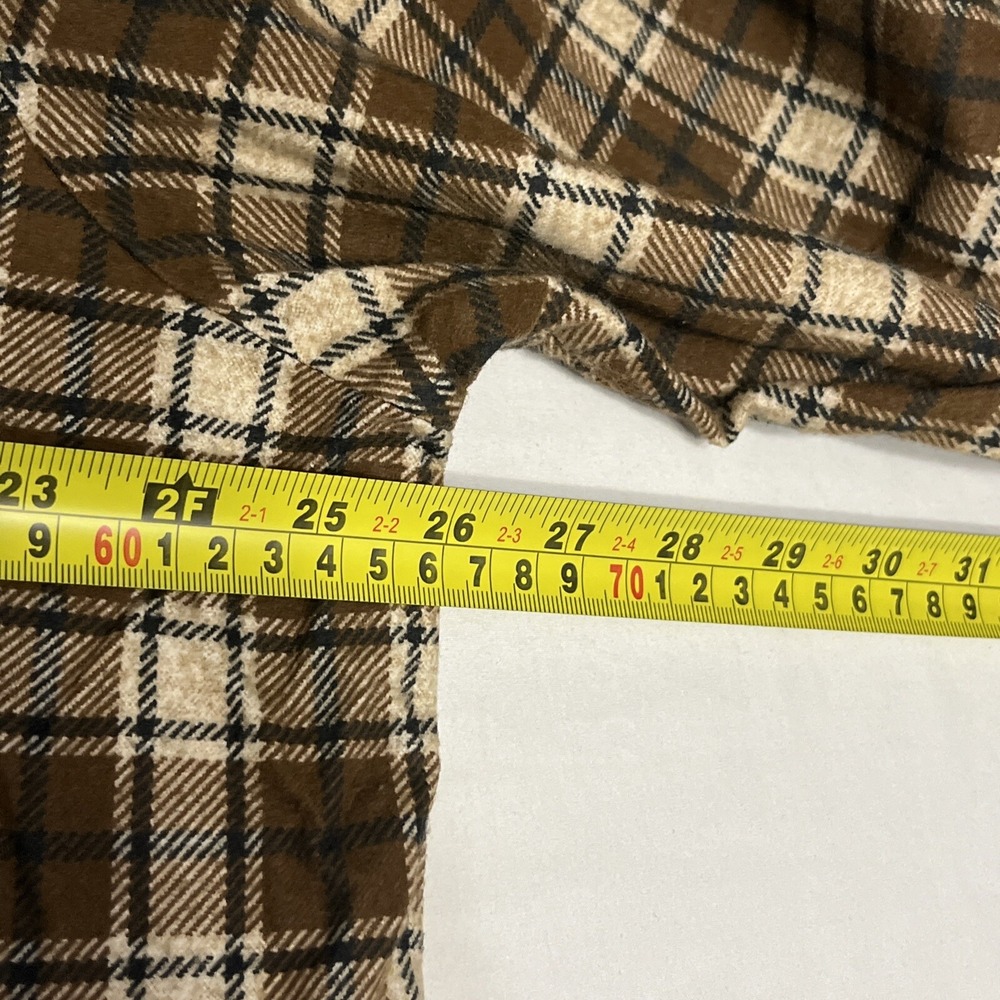 David Taylor Flannel Button Up Shirt Mens L Brown Plaid Basic Outdoors Hiking - Picture 5 of 6